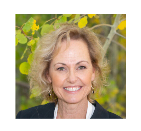 Lori Oczkus headshot