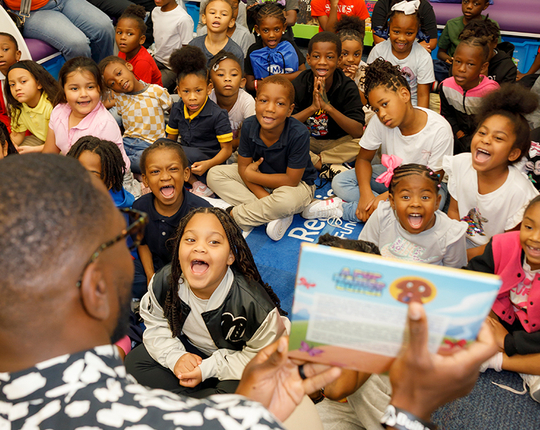 Kids interacting during read aloud
